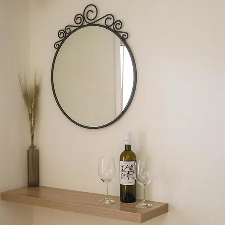 Tramontana House1 Apartman *