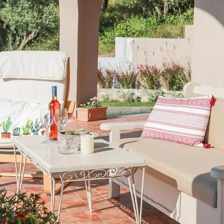 Tramontana House1 *
